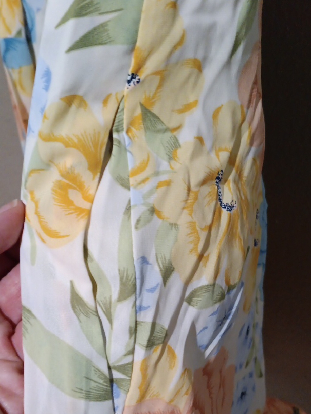 bigHitFloral Ruffle V-Neck Romper with Belt - Picture 10 of 10
